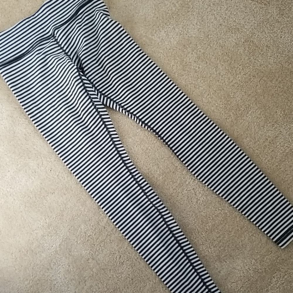 Lululemon striped wunder under pants